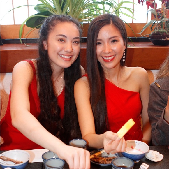 Elegant red prom dress - Picture 3 of 4